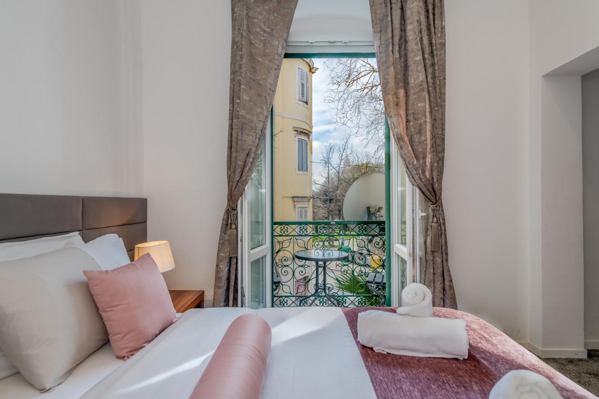 Starlight Luxury Suites Сплит Экстерьер фото